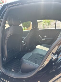 MERCEDES-BENZ A180d/2018/AUTOMAT/MB-SERVIS/2 SADY - 11