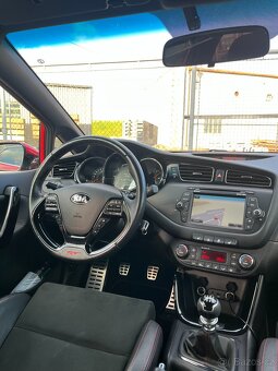 Kia Cee´d GT - 1.6 T-GDI - 11