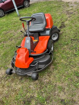 Prodám traktor husgvarna - 11
