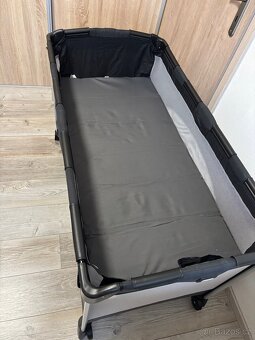 Cestovní postýlka Joie Allura a matrace - 11