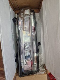 OEM LED pravý blinkr pro Ford mustang 2018-2023 FL - 11