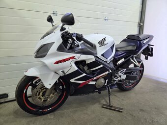 Honda CBR 600 F Sport - 11
