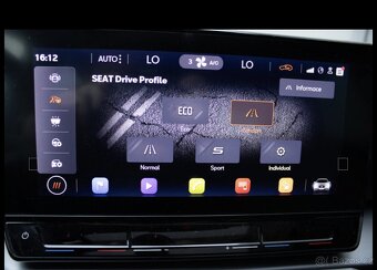 Leon 1.5 eTSI,DSG,PANO, 30.000KM,110kw,matrix led - 11