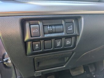 Subaru outback 2.0D Swiss AWD Lineartronic - 11