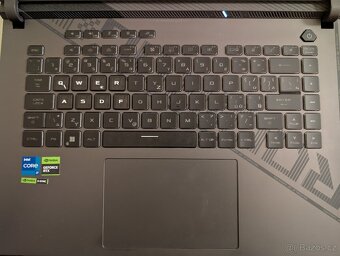 Herní notebook ASUS ROG Strix G16 [i7-13650HX / RTX 4080] - 11
