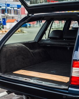 Mercedes-Benz W124 E250TD - 11