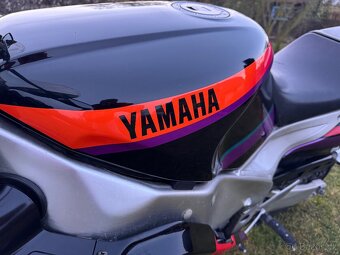 Yamaha FZR 1000, 1995, poslední model - 11