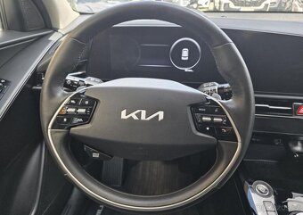 Kia e-Niro 1.MAJ.-150kW-64,8kWH-ZÁRUKA - 11