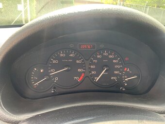 Peugeot 206 1.4i, TK 04/2027, rok 2002 - 11