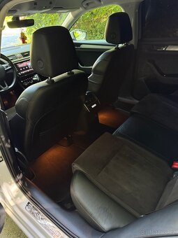Superb 2.0 automat 2018 rok najeto 185 kilometrů - 11