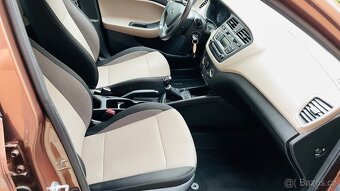 HYUNDAI i20 1.2 16V 55KW Comfort koupeno v CZ,jen 58 000km - 11