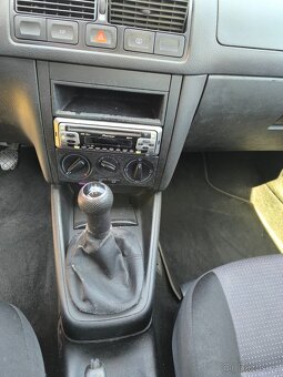 Volkswagen Golf - 11