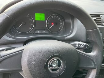ŠKODA ROOMSTER 1,4 63KW MODEL 2015 1 MAJITELKA - 11