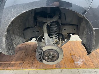 Nissan Pathfinder 2.5dci 128kw manuál - 11