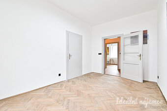 Pronájem bytu 2+1, Hálkova 1157/10, Znojmo - 22.300,- Kč/měs - 11