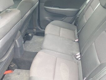 Prodám spolehlivé auto Hyundai I30 - 11