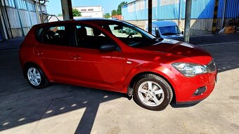 kia ceed 1.4 benzin ( velice pekny stav ) - 11