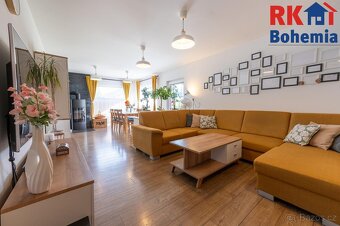 Nabízíme dvoupodlažní nízkoenergetický RD z roku 2018 o disp - 11