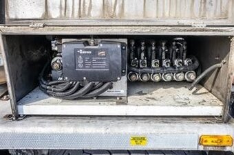 Iveco Trakker 400 - 8x4-Mix–kapacita 7m³+Transportní rameno - 11