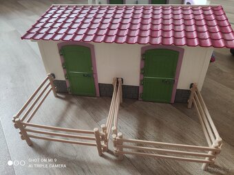 Schleich koně, farma a příslušenství - 11