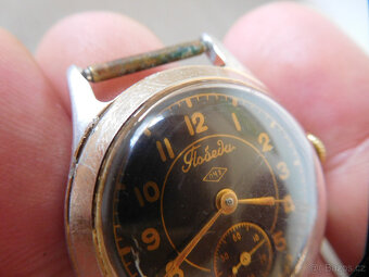 STARÉ HODINKY POBEDA - 11