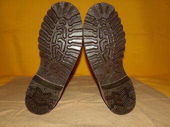 Originál Bundeswehr boty kanady "Kampfschuh 1971" 41 - 42 - 11