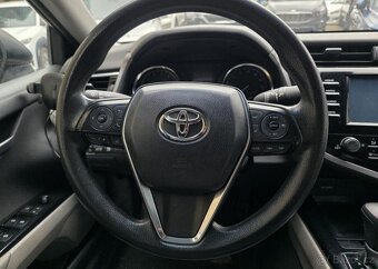 Toyota Camry 2.5-BENZÍN-AUTOMAT - 11