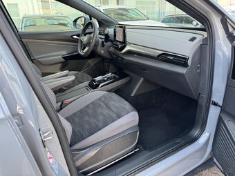 Volkswagen ID.4 125kW Nezávislé topení 38tkm Full LED Navi - 11