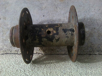 čz 125/150 - motor,rozeta,kolo,náboj,startpáka,válec čz125b - 11