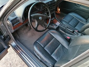 BMW 7 E32 750i Rv.89,220kW,V12 - 11