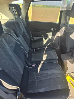 Renault Scenic - 11