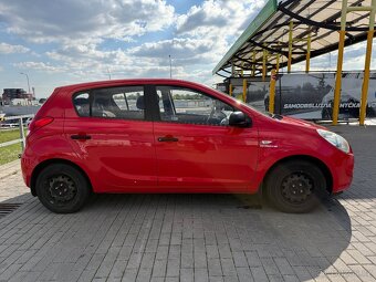 Hyundai i20 1.2i 57 kW + LPG, r. 2011, 121 666 km - 11