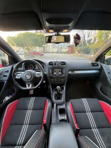 Volkswagen Golf GTI Adidas - 11