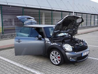 MINI John Cooper Works R56 – 155 kW, čistý, po servisu - 11
