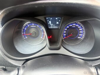 Hyundai IX20 1,4 LPG - 11
