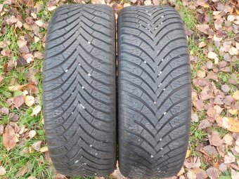 2xObutá Celoroční kola na ŠKODA FABIA 1  15tky ET43 195/50 - 11