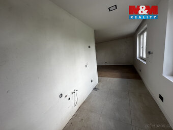 Prodej bytu 3+kk, 95 m², Dvory - 11