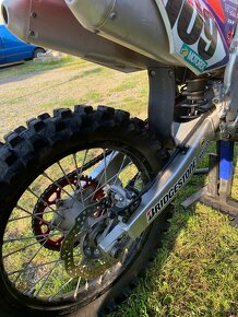 Honda CRF 250 R rok 2020 - 11