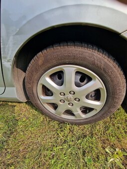 Nabízím svého peugeota 407sw, 2005,diesel,250t.km - 11