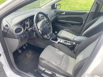 Ford Focus 1.6 MK2 Facelift - 11