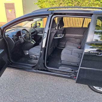 Mazda 5. 2,0i Automatická převodovka. Dovoz Rakousko. - 11