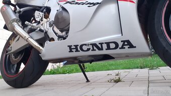 Honda VTR 1000 SP1 - 11
