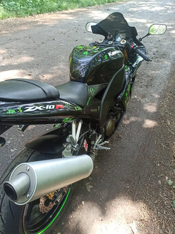 Kawasaki ZX-10R Ninja R.V.2004 - 11