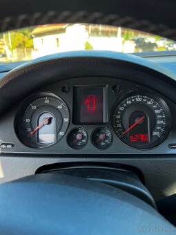 Volkswagen Passat Variant 1.9 TDI - 11