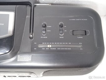 SANYO MCD-Z10F - Retro CD kazetový radiomagnetofon - 11