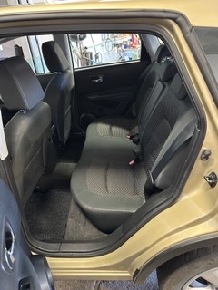 Osobní automobil Nissan Qashqai 2.0 4WD - 11