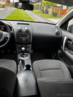 Nissan Qashqai 1.6 benzín 84kw - 11