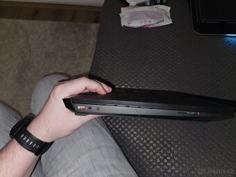 GTX 1660Ti / 32GB/ 144Hz / i5-9300H HP Omen.. 15dc15xxx - 11