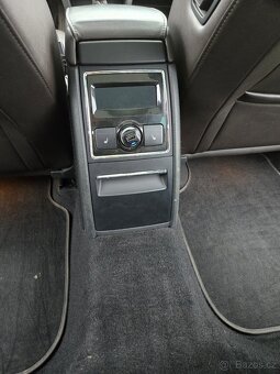 Prodám Superb combi 2.0 125kw 4x4 - 11