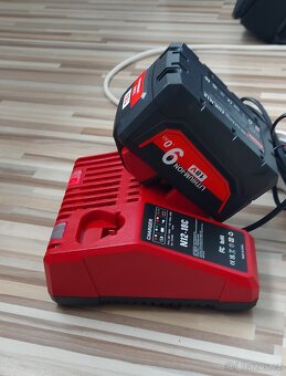 Akumulátor pro nářadí Milwaukee 18V/ 9.0mAh,nový. - 11